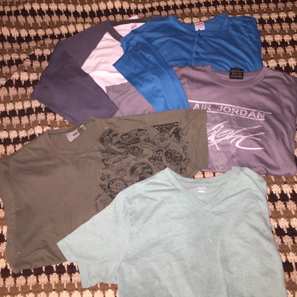 Vans & other branded tee’s men’s size lg